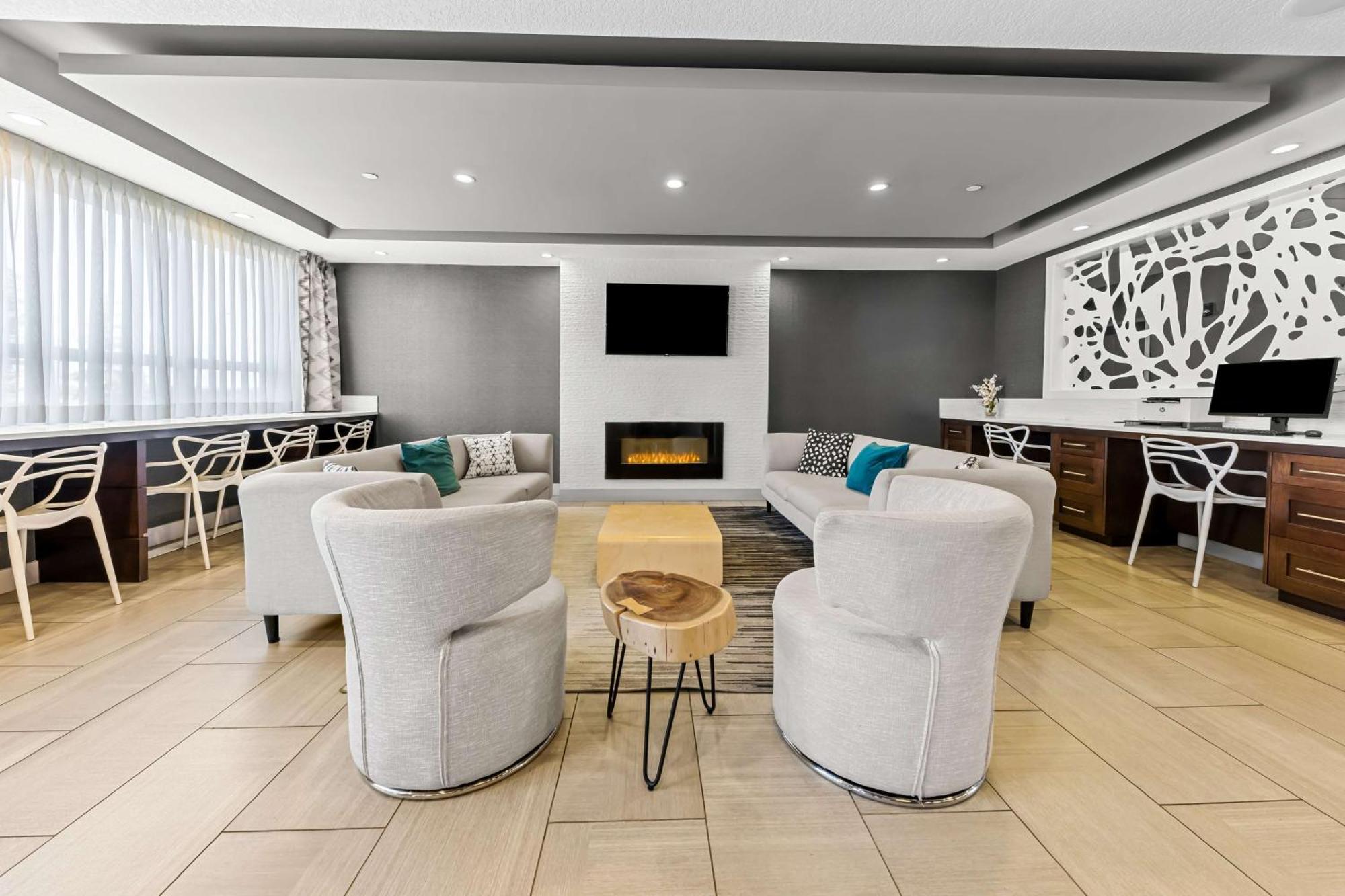 Best Western Plus Airdrie Gateway Buitenkant foto