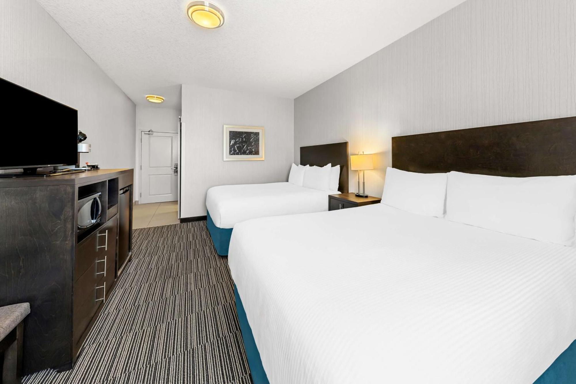 Best Western Plus Airdrie Gateway Buitenkant foto