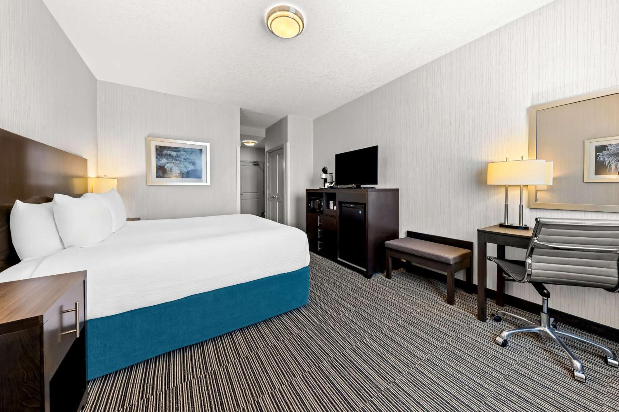 Best Western Plus Airdrie Gateway Buitenkant foto